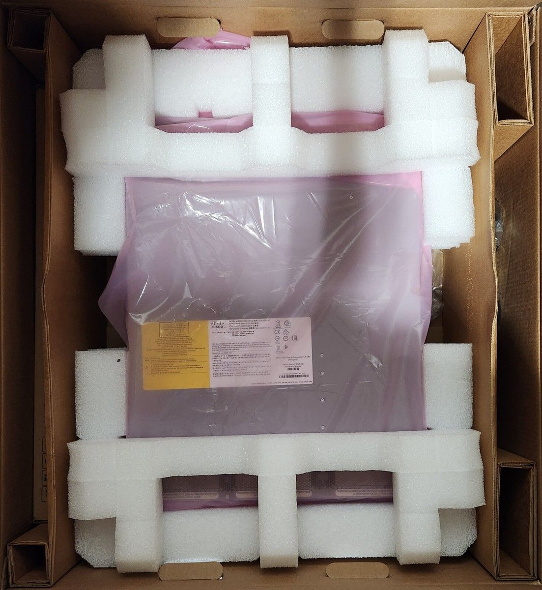 Коммутатор Cisco DS-C9396T-96ETK9 (Аналог BR-G630-96-32G-R) 96x32Gb активных портов